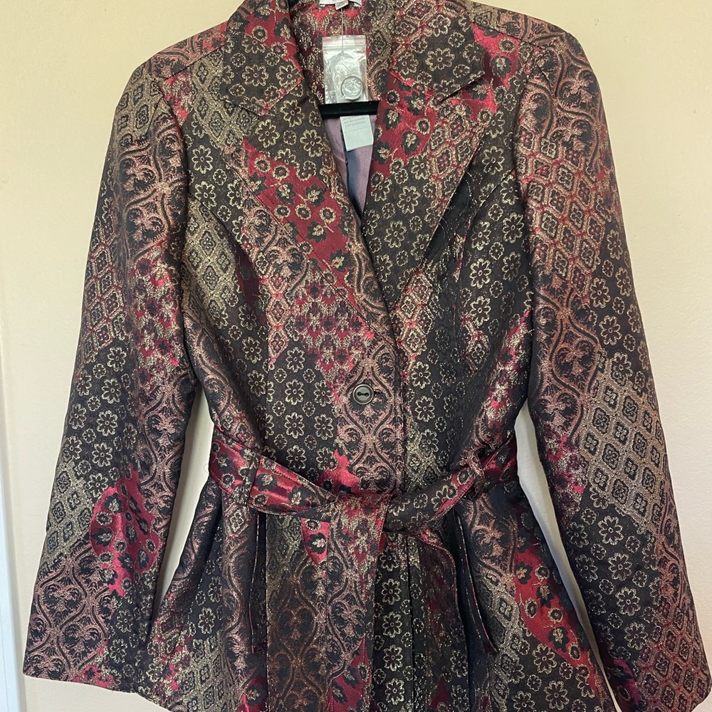 Cache Jacket. - Picture 7 of 16